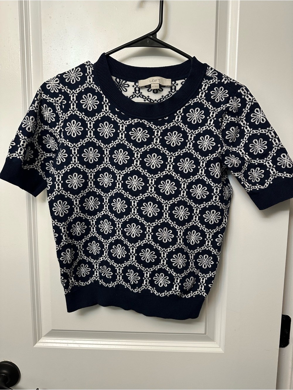 LOFT Navy & White Geometric Medallion Knit Short Sleeve Sweater Top XS